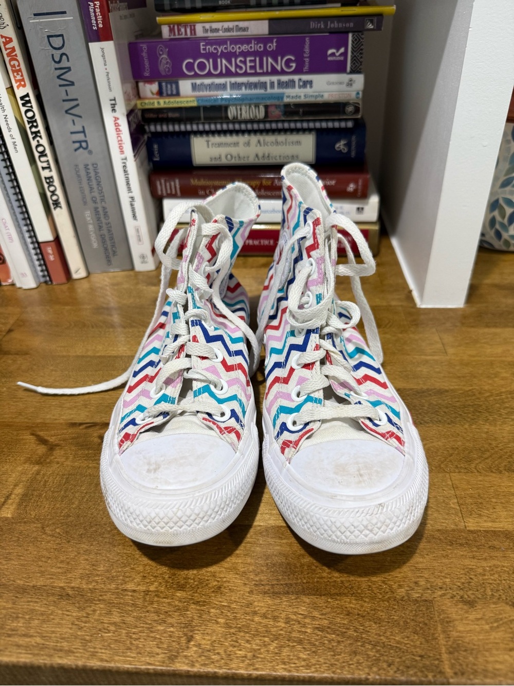 Used Converse size 8